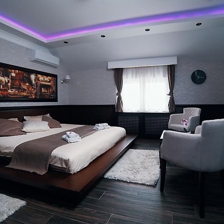 Lux Apartmani Beograd Buitenkant foto