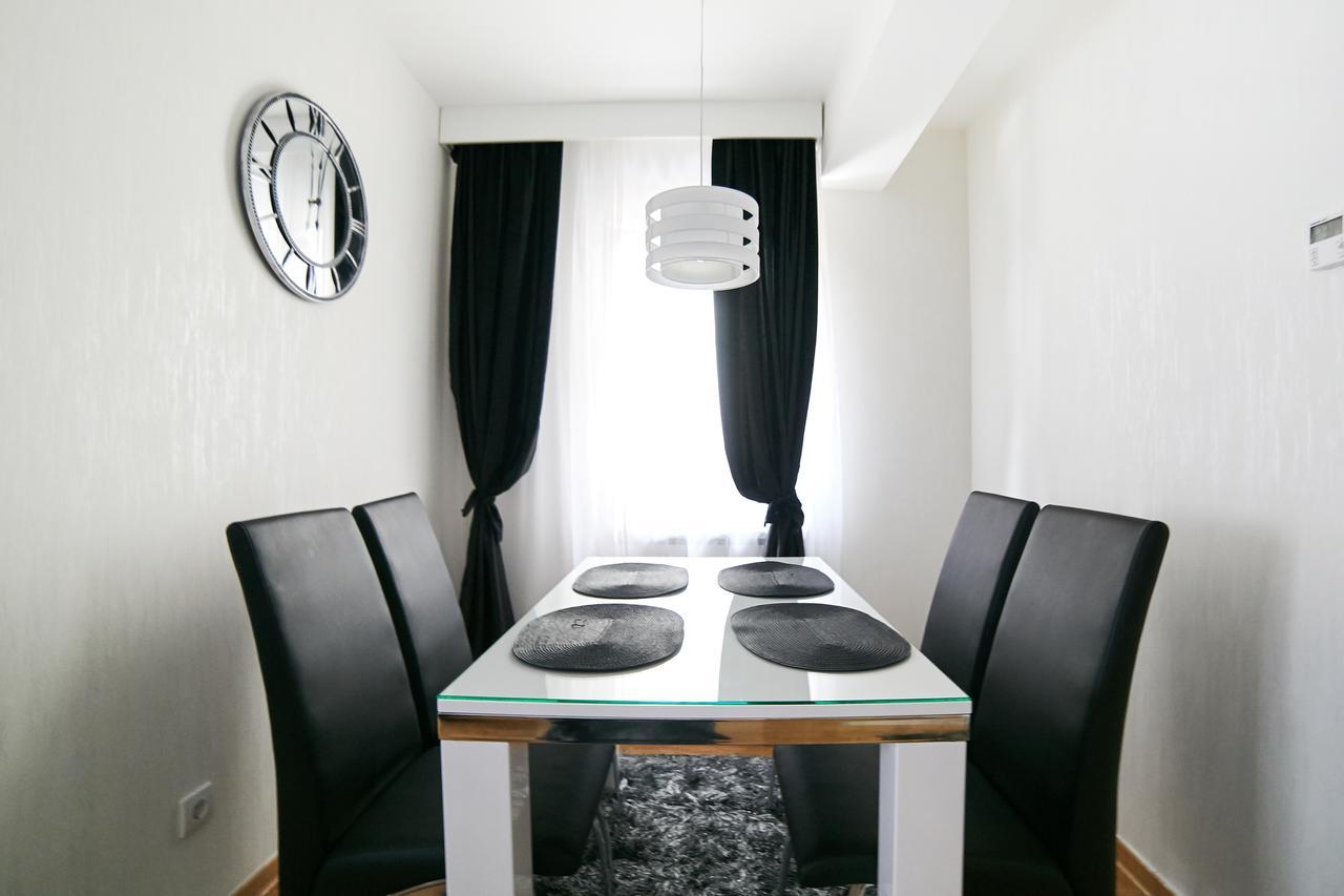 Lux Apartmani Beograd Buitenkant foto